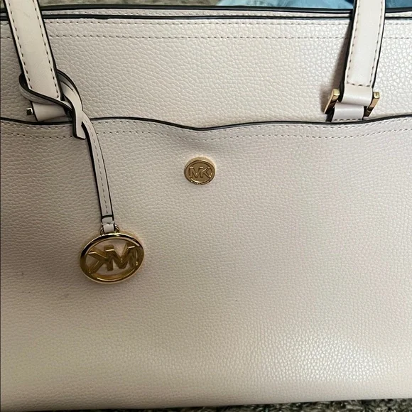 Michael Kors Blush Pink Tote with Two Matching Pouches - Picture 4 of 8